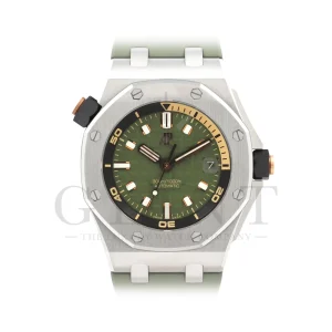 オーデマピゲ<br>ロイヤル オーク オフショア ダイバー<br>15720ST.OO.A052CA.01