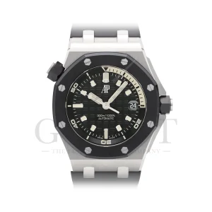 オーデマピゲ<br>ロイヤル オーク オフショア ダイバー<br>15720CN.OO.A002CA.01